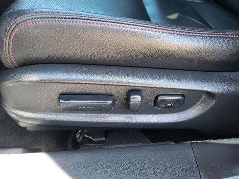 Used 2017 Honda Accord Sport Special Edition image 12