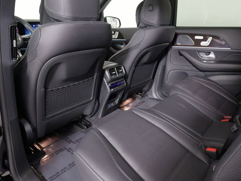 Used 2025 Mercedes-Benz GLS 450 4MATIC image 35