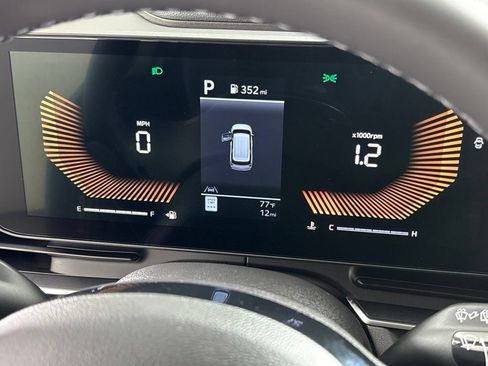 New 2026 Kia Carnival EX FWD image 21
