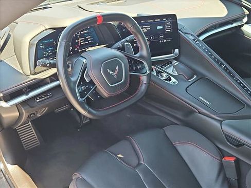 Certified 2022 Chevrolet Corvette Stingray Premium Conv w/ Z51 Performance Package RWD image 13