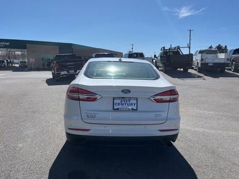 Used 2019 Ford Fusion SEL image 11