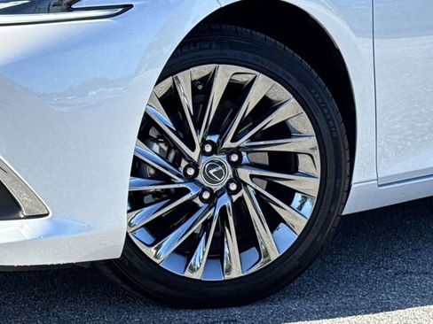 Used 2024 Lexus ES 350 Ultra Luxury image 14