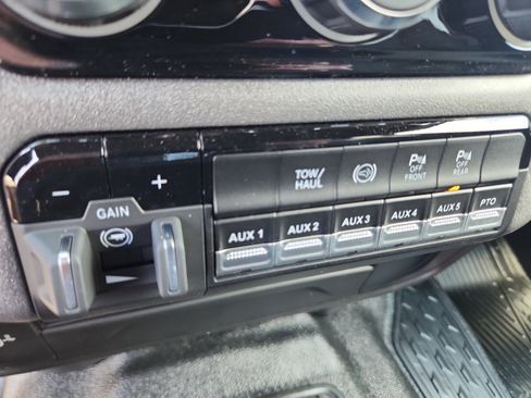 New 2025 RAM 5500 Tradesman image 34