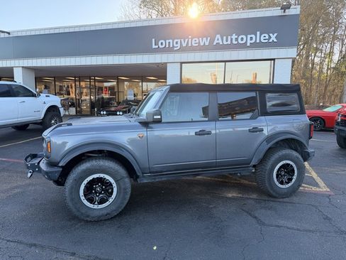 Used 2021 Ford Bronco Badlands image 2