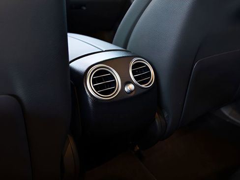 Used 2022 Mercedes-Benz GLC 300 4MATIC image 33