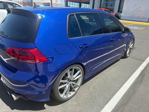 Used 2017 Volkswagen Golf R 4-Door AWD/4WD image 8