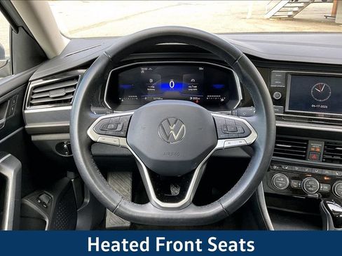 Used 2024 Volkswagen Jetta SE FWD image 11