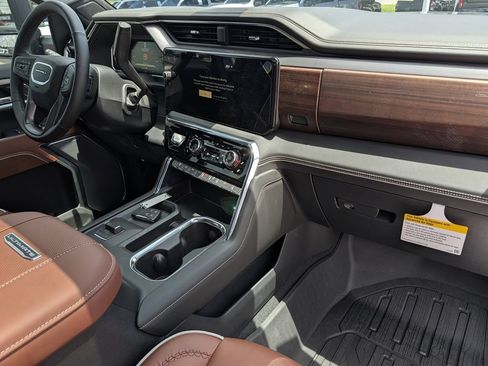 New 2026 GMC Sierra 2500 Denali Ultimate AWD/4WD image 34