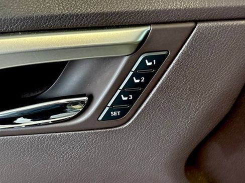 Used 2018 Lexus RX 450hL Luxury w/ Cold Area Package (CT) AWD/4WD image 15