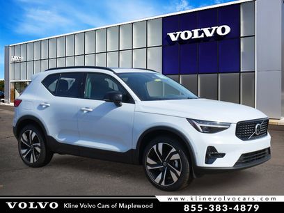 New 2026 Volvo XC40 B5 Ultra w/ Climate Package
