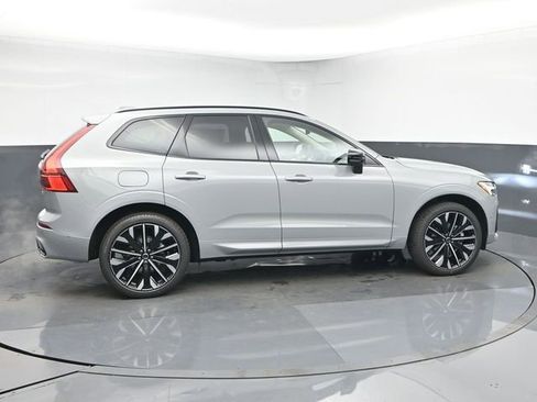 New 2026 Volvo XC60 B5 Ultra w/ Protection Package Premier image 8