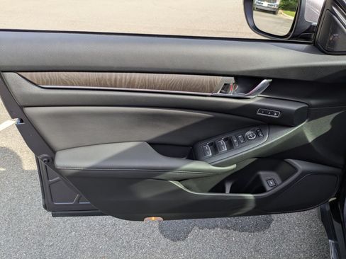 Used 2019 Honda Accord EX-L image 15