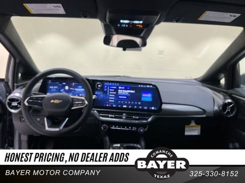 New 2026 Chevrolet Equinox EV LT image 18