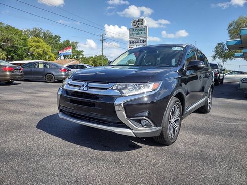 Used 2018 Mitsubishi Outlander SEL AWD/4WD image 1