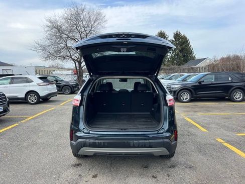 Used 2022 Ford Edge SEL w/ Convenience Package image 6