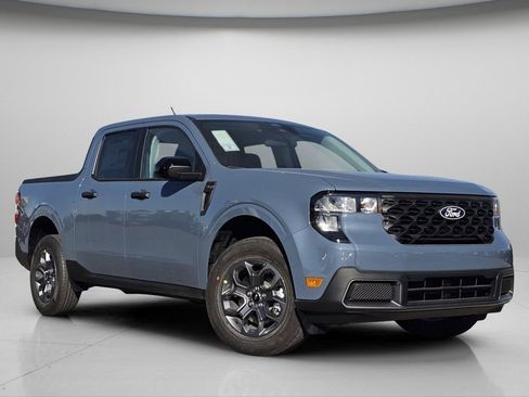 New 2026 Ford Maverick XLT w/ XLT Luxury Package AWD/4WD image 2