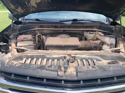 Used 2019 Chevrolet Silverado 1500 LT w/ Texas Edition AWD/4WD image 14