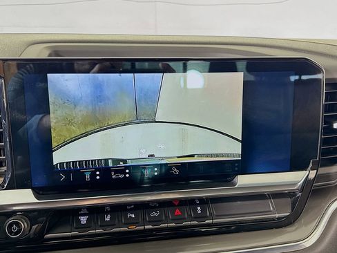 Used 2024 Chevrolet Silverado 3500 High Country w/ High Country Premium Package image 46