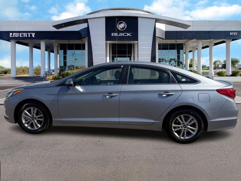 Used 2017 Hyundai Sonata SE image 7