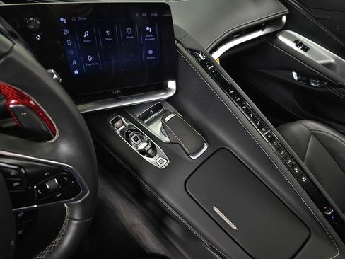 Used 2024 Chevrolet Corvette Stingray Coupe w/ Z51 Performance Package image 39