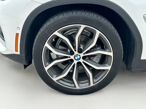 Used 2021 BMW X4 xDrive30i w/ Premium Package AWD/4WD image 5