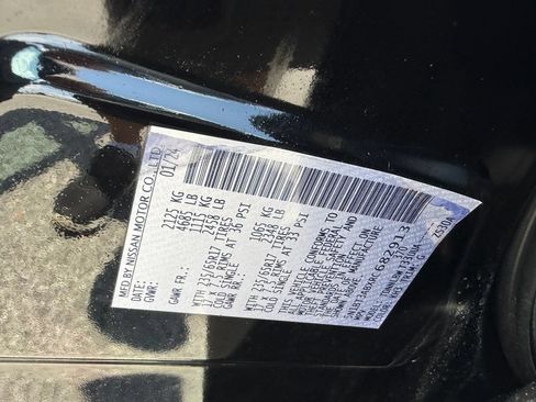 Used 2024 Nissan Rogue S AWD/4WD image 24