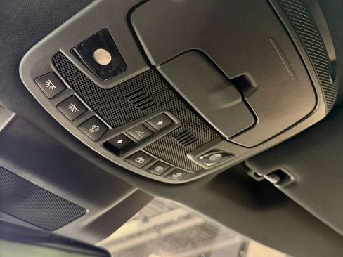 Used 2019 Lincoln Navigator Reserve AWD/4WD image 24