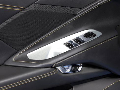 Used 2022 Chevrolet Corvette Stingray Convertible w/ 1LT RWD image 53
