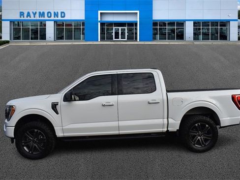 Used 2022 Ford F150 XLT w/ Equipment Group 302A High image 6