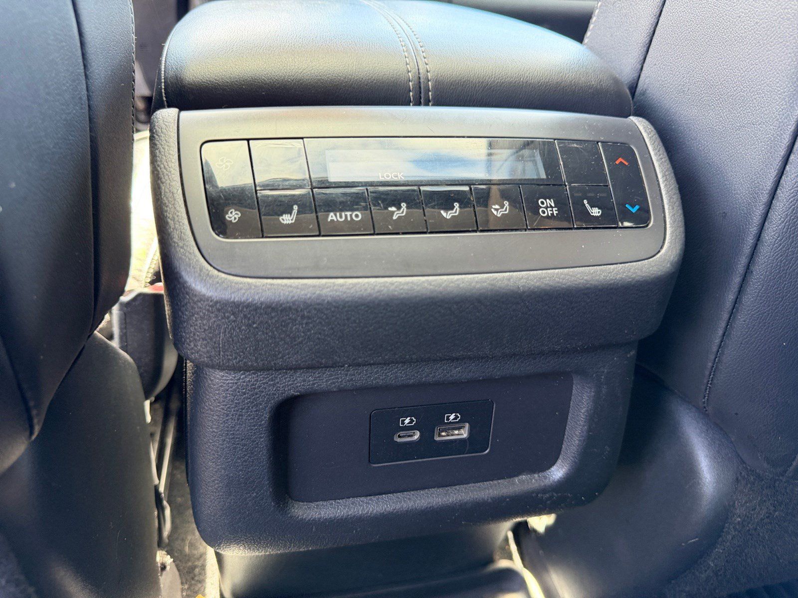 Used 2022 Nissan Pathfinder SL w/ SL Premium Package AWD/4WD image 30