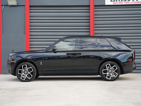 Used 2021 Rolls-Royce Cullinan Base image 12