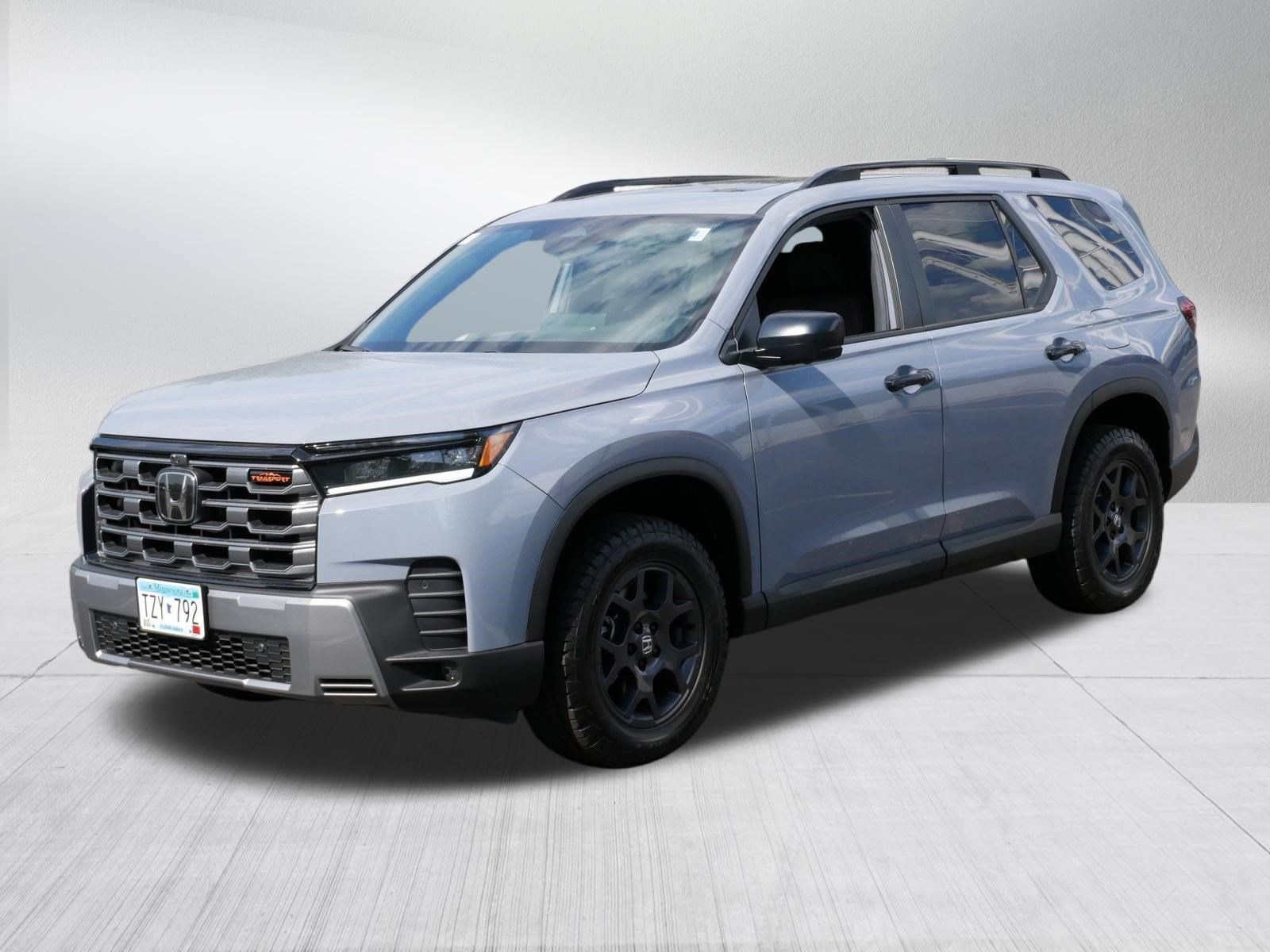 Certified 2026 Honda Pilot TrailSport image 3