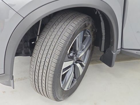 Certified 2024 Nissan Rogue SL FWD image 33
