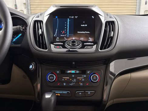 Used 2017 Ford Escape Titanium FWD image 18