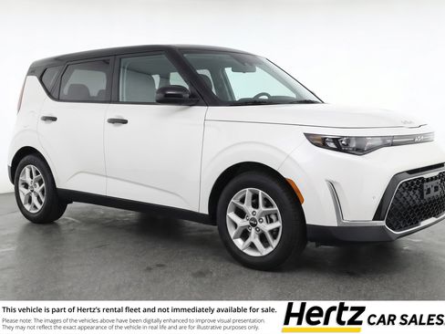 Used 2025 Kia Soul LX w/ LX Technology Package FWD image 1