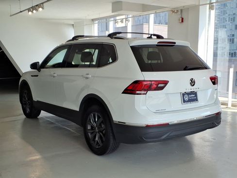Used 2024 Volkswagen Tiguan SE AWD/4WD image 6