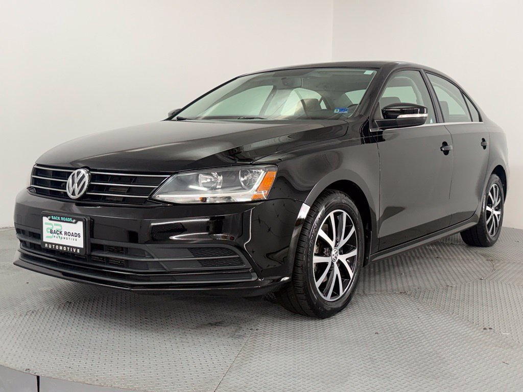 Used 2017 Volkswagen Jetta SE FWD image 3