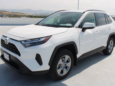 Certified 2025 Toyota RAV4 XLE image 7