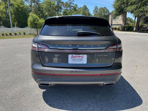 Used 2019 Lincoln Nautilus Reserve AWD/4WD image 12