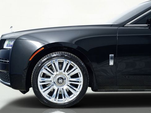 Used 2022 Rolls-Royce Ghost image 34
