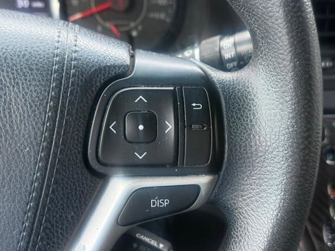 Used 2017 Toyota Sienna LE image 17