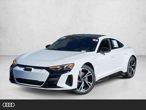 Used 2022 Audi e-tron GT Prestige image 1