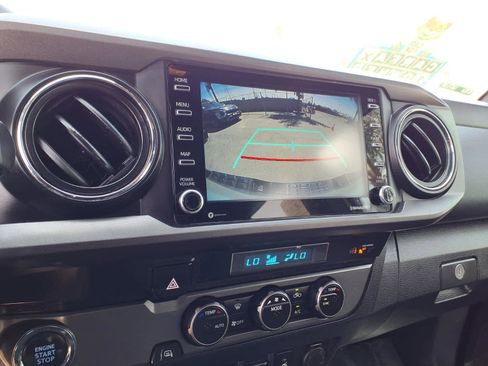 Used 2023 Toyota Tacoma TRD Off-Road w/ Technology Package RWD image 13