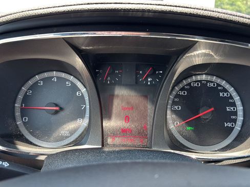 Used 2011 GMC Terrain SLE FWD image 28