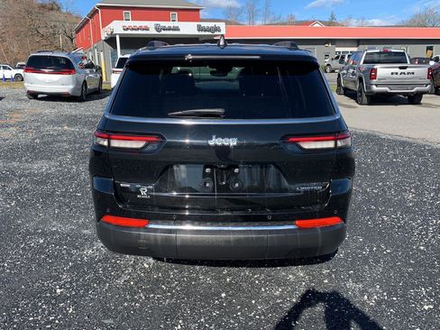 Certified 2023 Jeep Grand Cherokee L Limited image 6