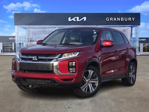 Used 2021 Mitsubishi Outlander Sport SE image 1