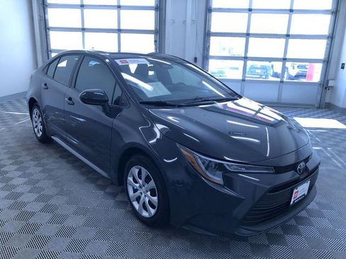 Certified 2025 Toyota Corolla LE image 35