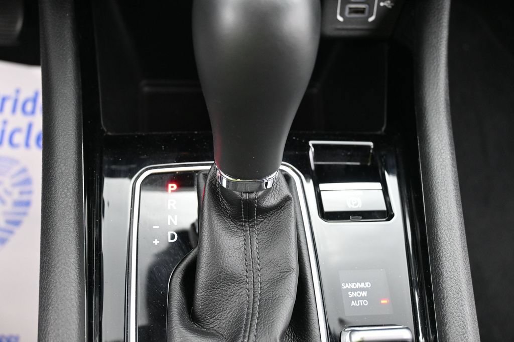 Used 2023 Jeep Compass Limited AWD/4WD image 12