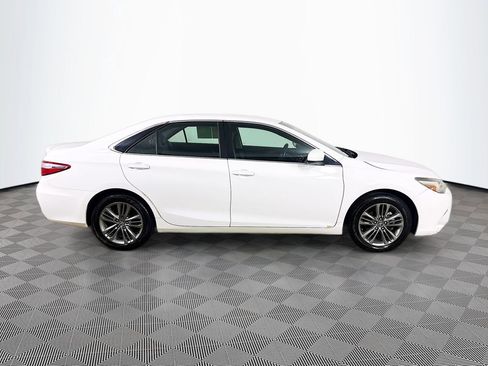 Used 2016 Toyota Camry SE FWD image 8