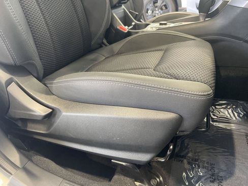 Certified 2023 Subaru Forester Premium AWD/4WD image 17